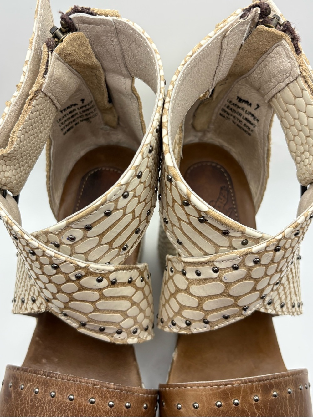 Freebird by Steven Terra leather wedges READ - Picture 6 of 10